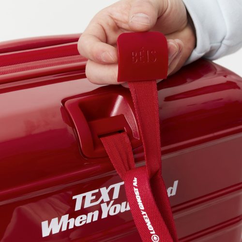 BEIS124525 LGCarryOn Red Details 0193