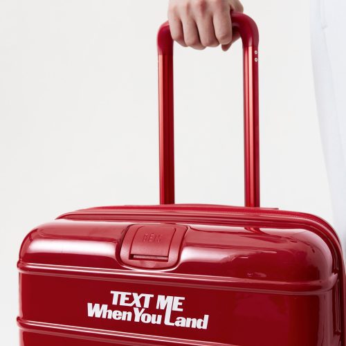 BEIS124525 LGCarryOn Red Details 0195