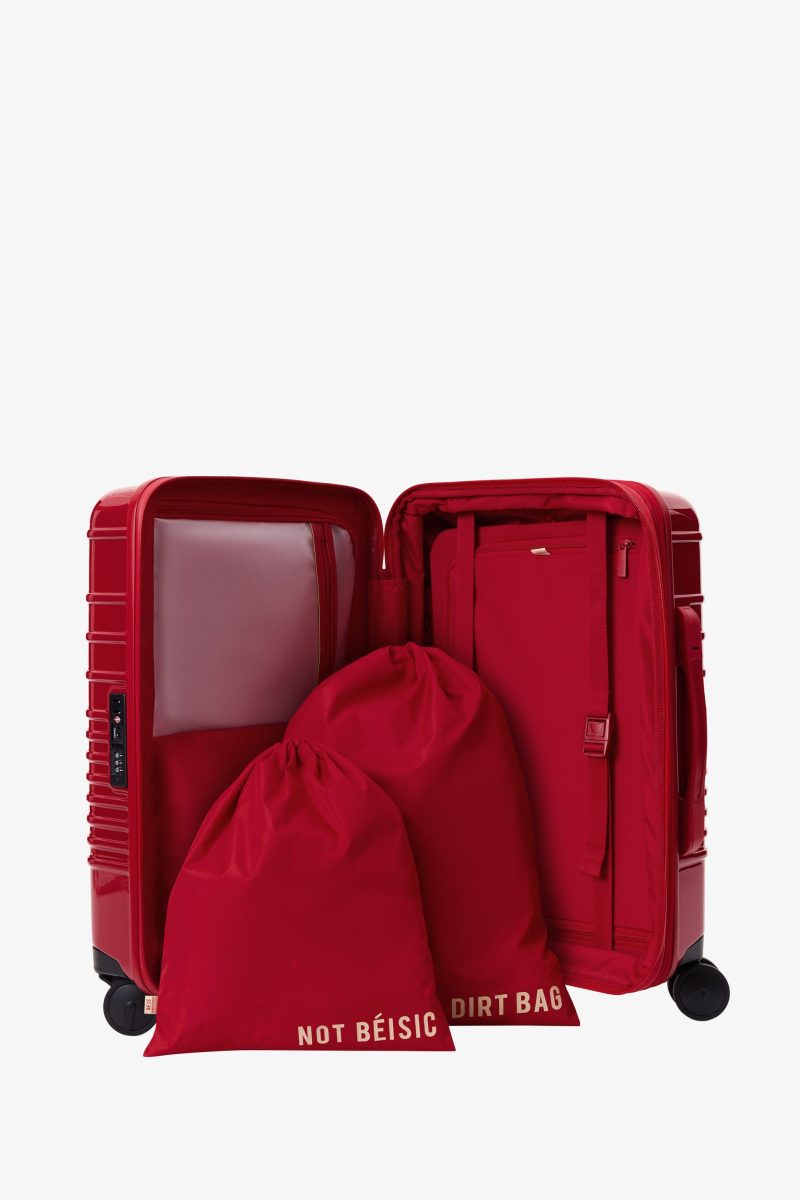 BEIS124525 LGCarryOn Red Product Interior 0759