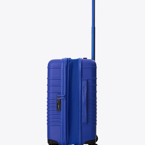 BEIS129501 TheCarryOnRoller CobaltBlue product side 0160 V1