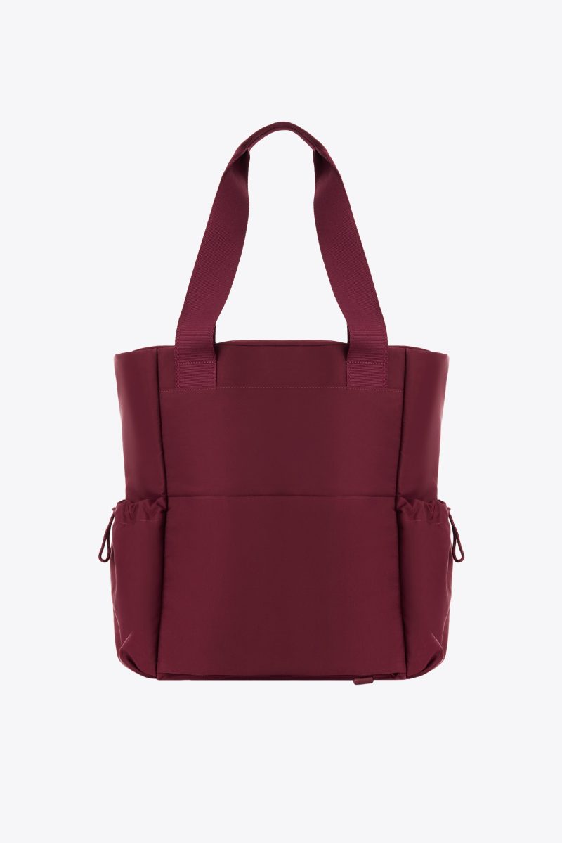 BEIS129802 TheSportTote Burgundy product back 0412 V2