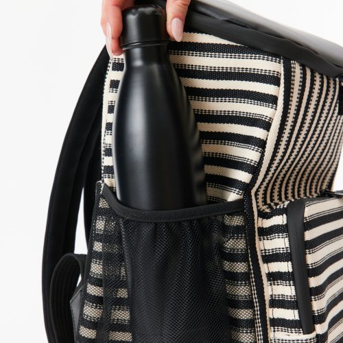 BEIS224565 StripedCoolerBP Black Details 0506