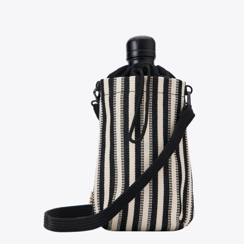 BEIS224568 StripedWaterBottleKoozie Black Product 0379