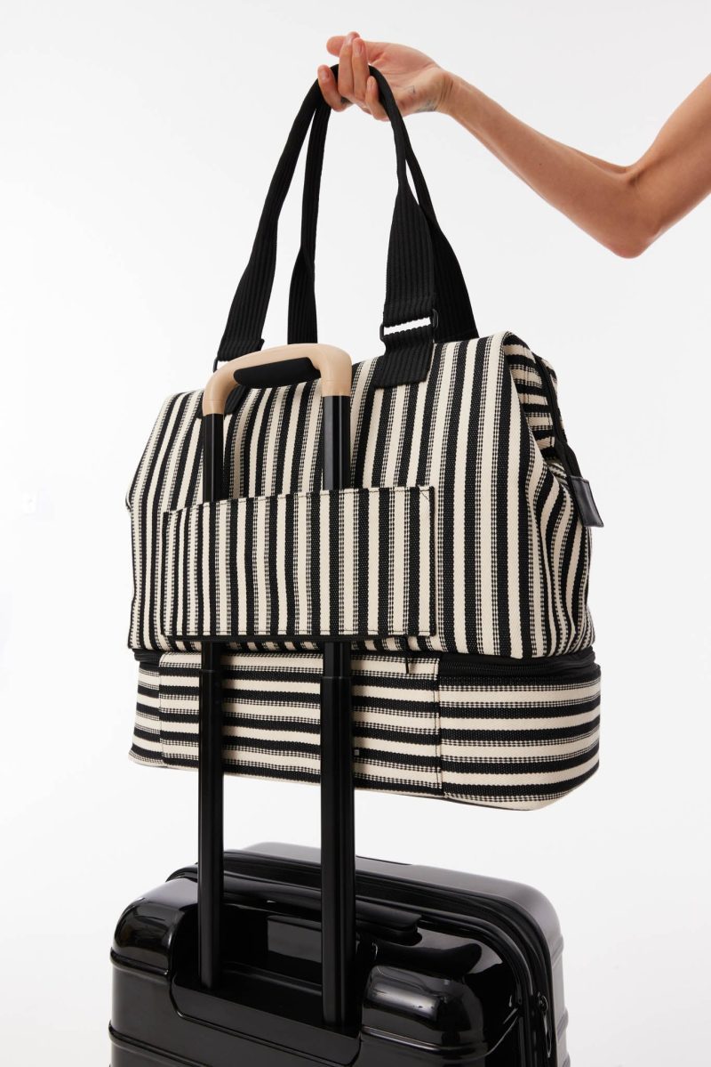 BEIS224574 StripedMiniWeekender Black Details 0272 2