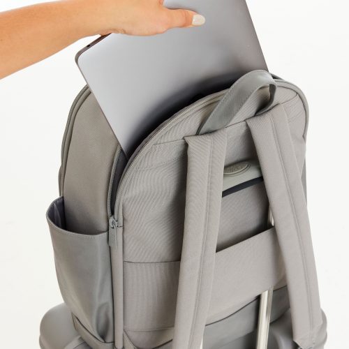 BEIS323462 ConvertibleMiniWeekender Navy Product Back 5211 0000 BEIS323458 TheBackpack Grey Product Details 5549