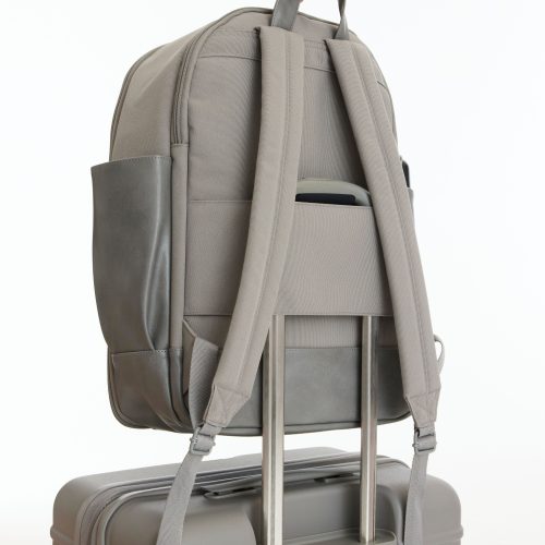 BEIS323462 ConvertibleMiniWeekender Navy Product Back 5211 0008 BEIS323458 TheBackpack Grey Product Details 5530