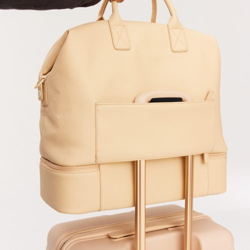 BEIS323468 PremiumWeekender Beige Details 0620 eaf3ed23 8948 4c6a a44f 9ac56e3e22d0