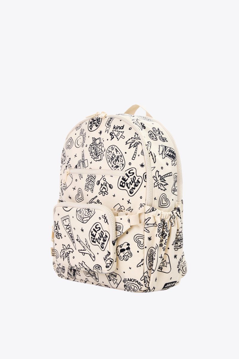 BEIS324645 TheKidsBackpackandBeltPouch DoodlePrint product side 2421 V2 0cd52fc5 16c1 4e6b 81f1 22b4dbcf6648