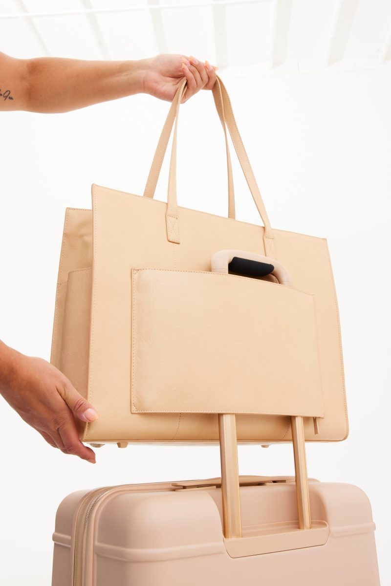 BEIS324648 LARGEWorkTote Beige Details 1446