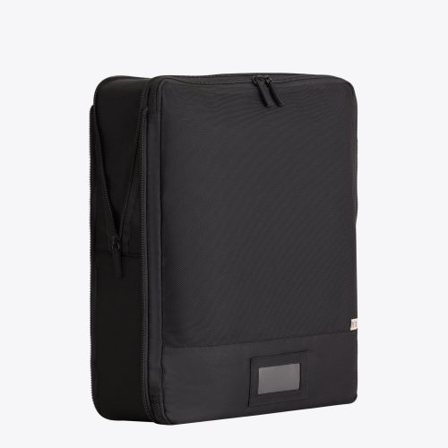 Beis Holiday23 BEIS423479 CompressionCube6 Black Product Side 2751 fae0b012 454b 4bf4 900c f20d7fe5769b